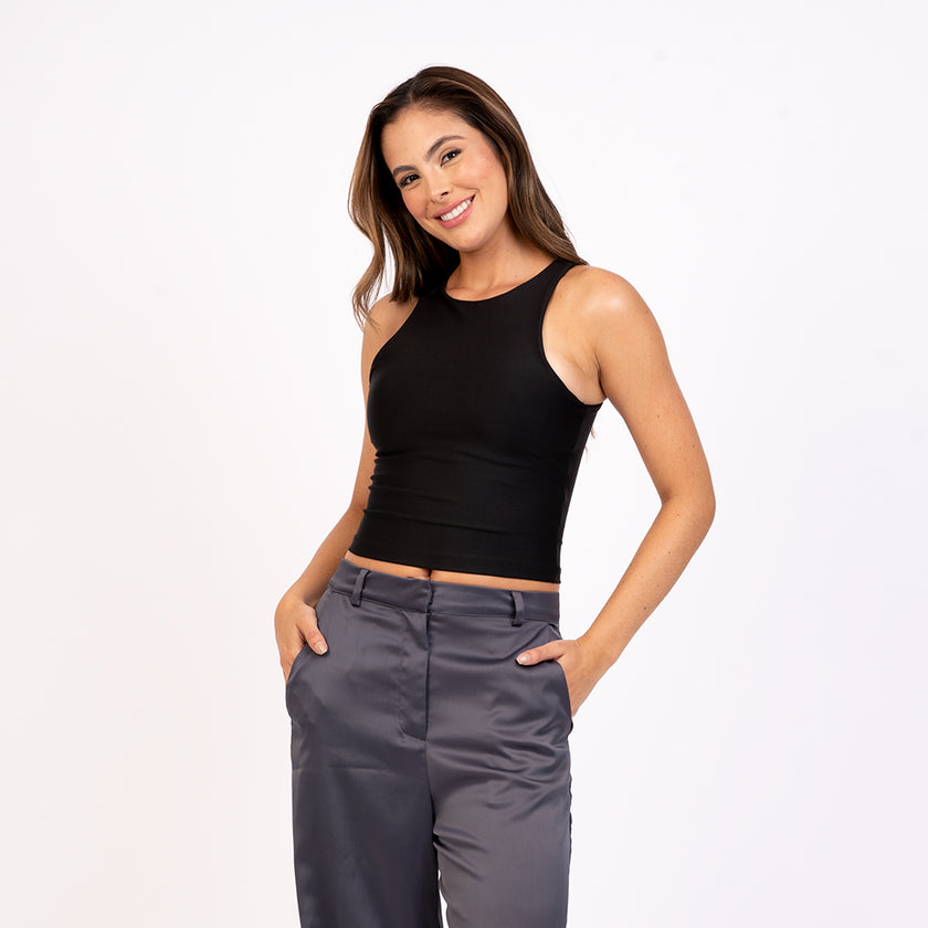 Crop top manga sisa cuello alto