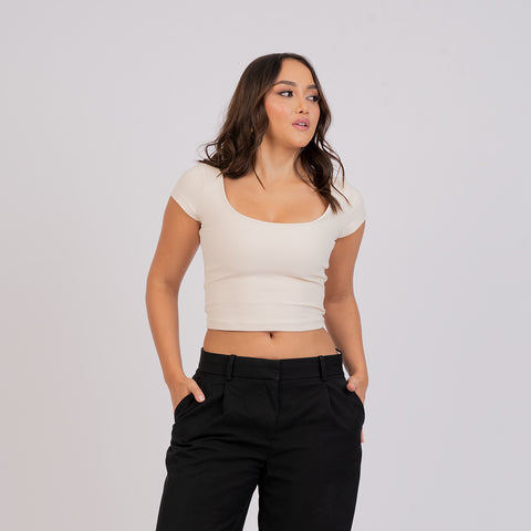 Crop top manga corta escote redondo