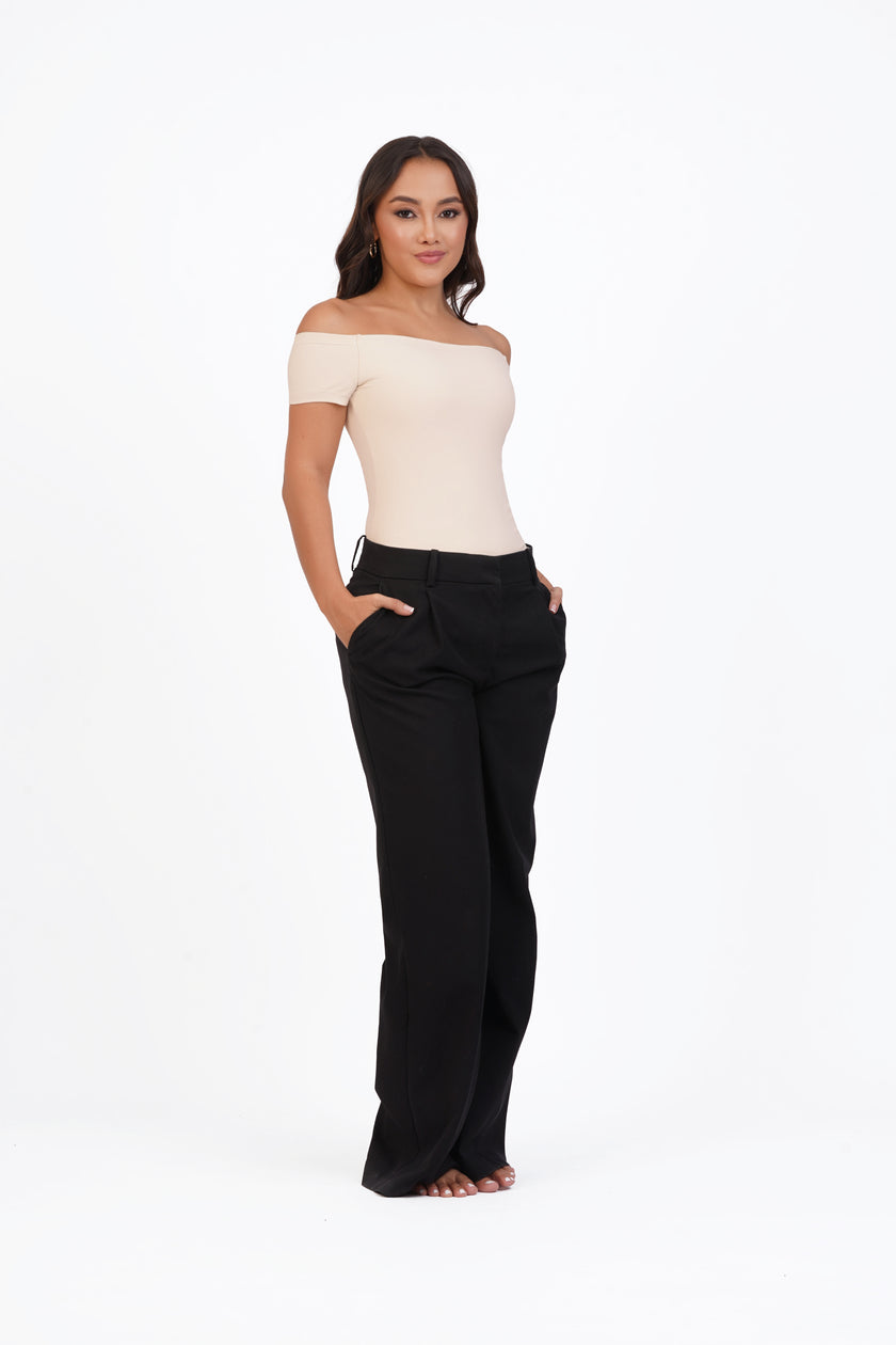 Blusa manga corta estilo off shoulder