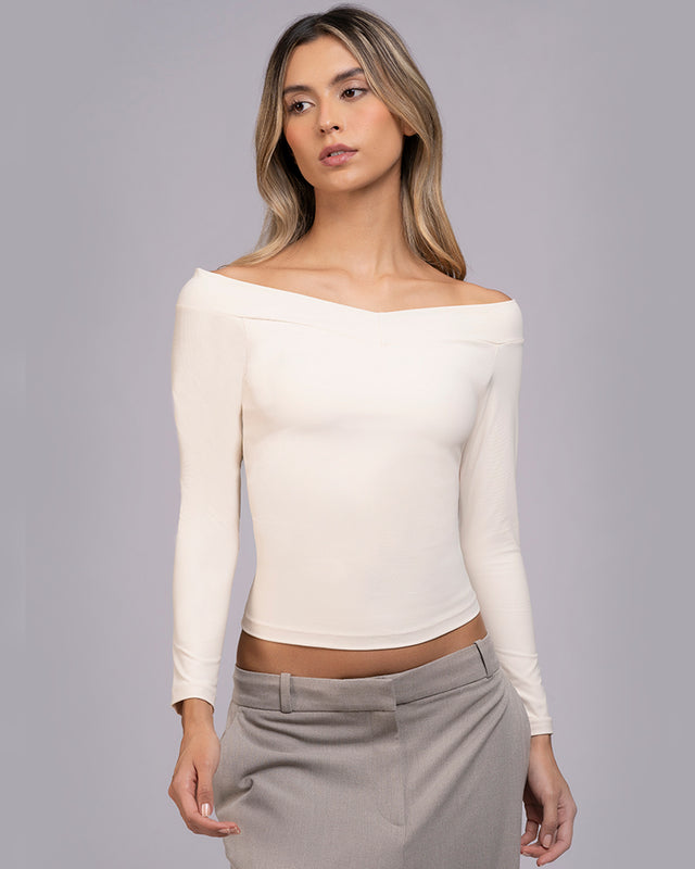 Blusa Manga larga cuello bandeja