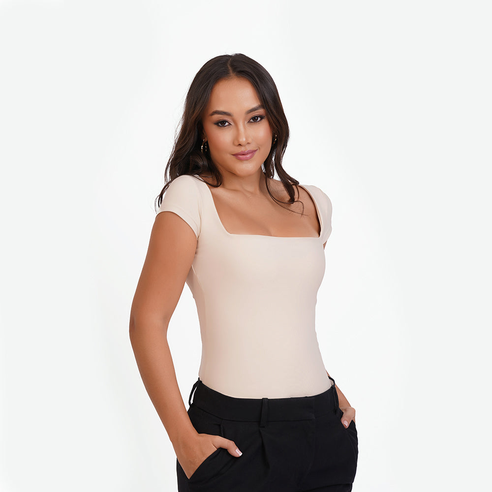 Blusa manga corta escote cuadrado