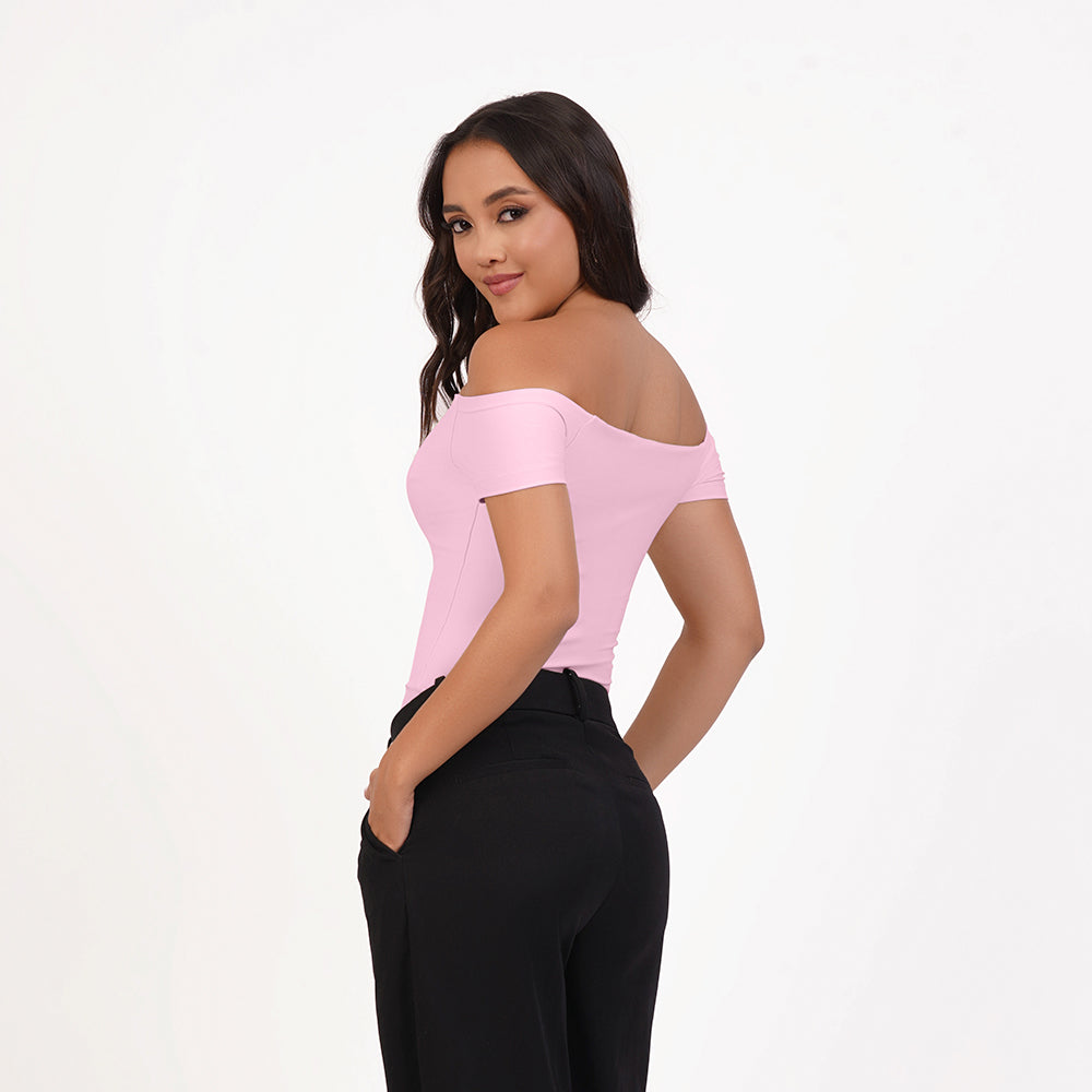 Blusa manga corta estilo off shoulder